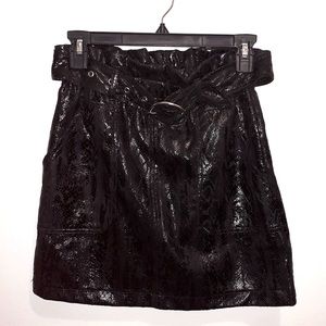NWOT Haute Monde Snake Faux Suede Belt Mini Skirt